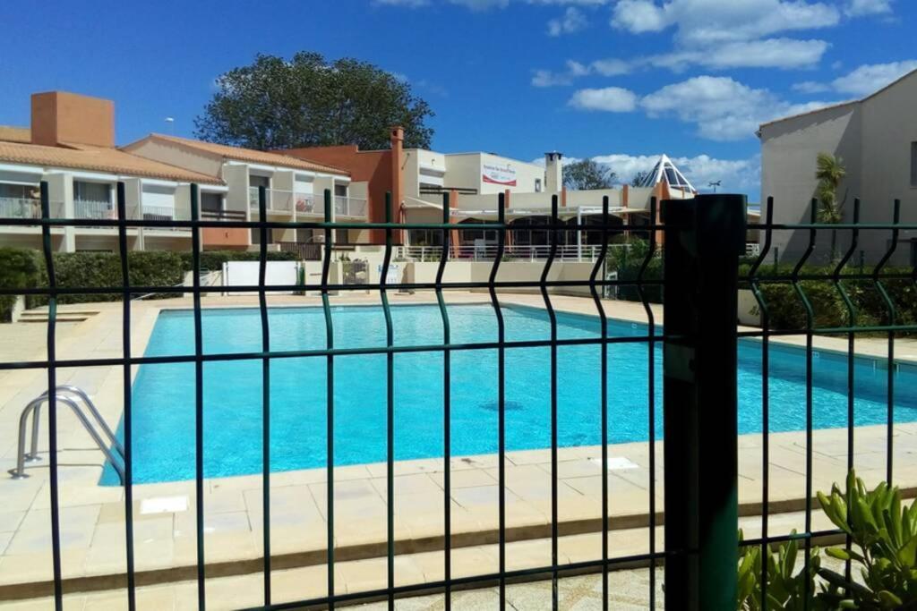 Capao Appartement Climatise Grande Terrasse Place Parking & Piscine Agde Exterior foto